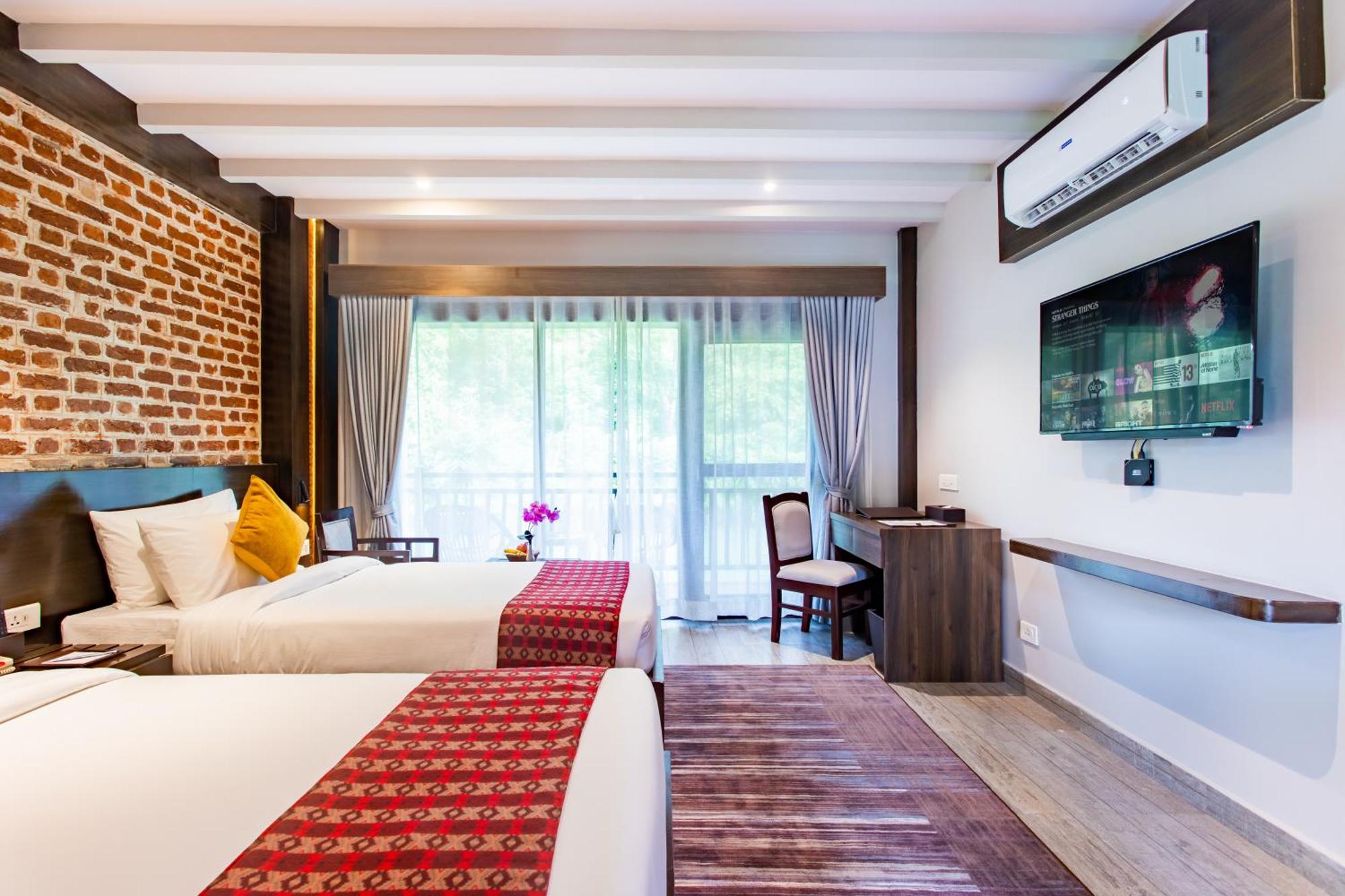 Regenta Resort & Spa By Riverside, Chitwan Exterior foto